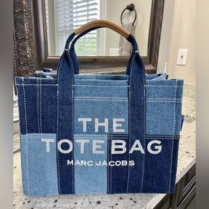 Marc Jacobs Medium “The tote”. Carried for a week. In excellent condition.